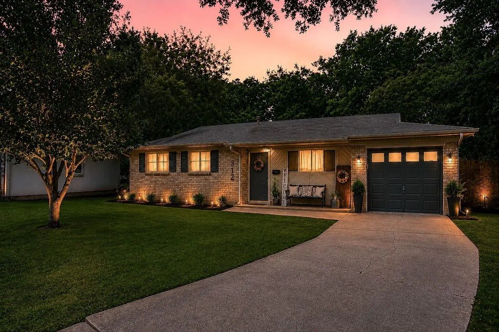 312 Gardenia Court, Burleson