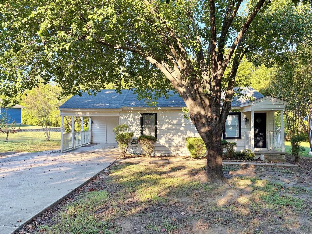 206 Renfro Street, Rockwall