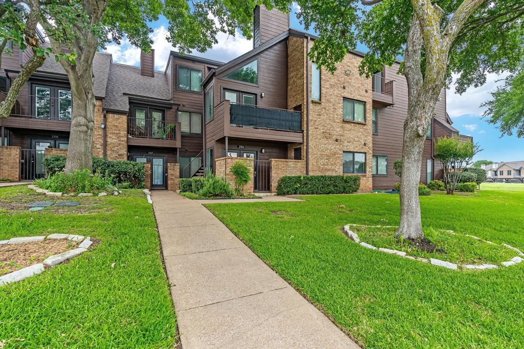 1712 Baird Farm Circle 2106, Arlington