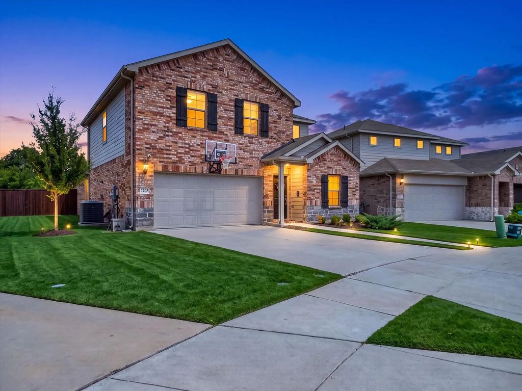 1203 Caddo Hill Court, Royse City