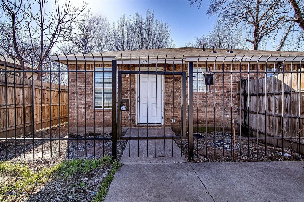 2902 Van Horn Avenue 100, Fort Worth