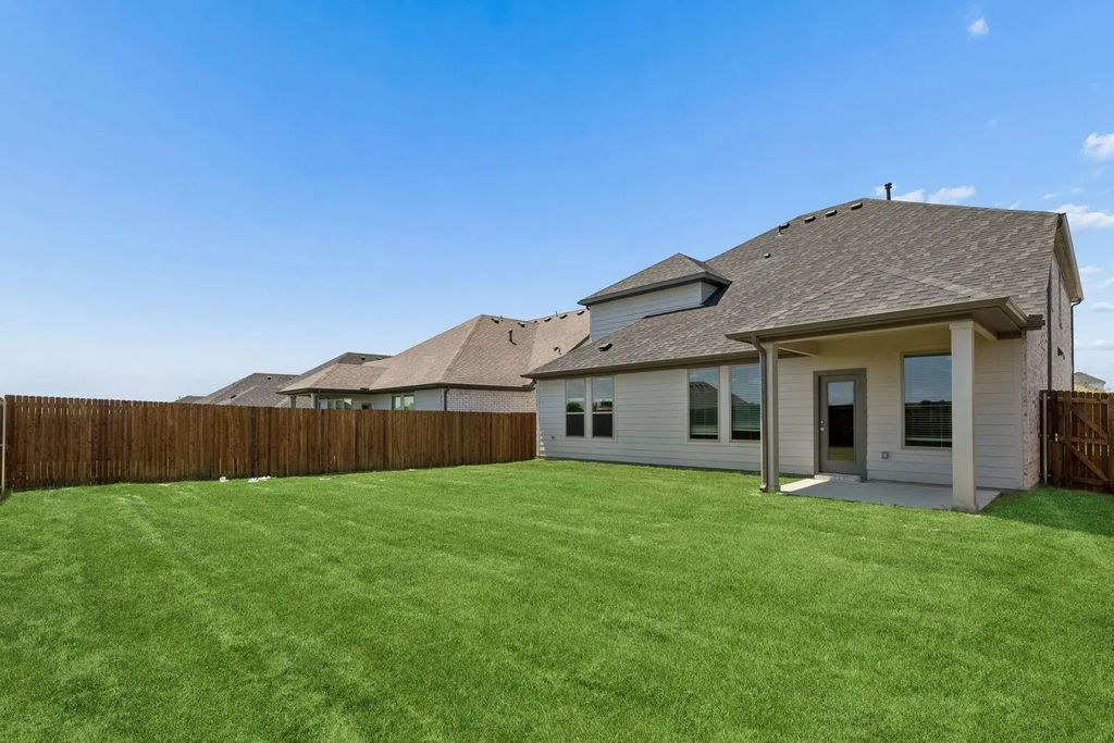 2024 Chariot Court, Seagoville