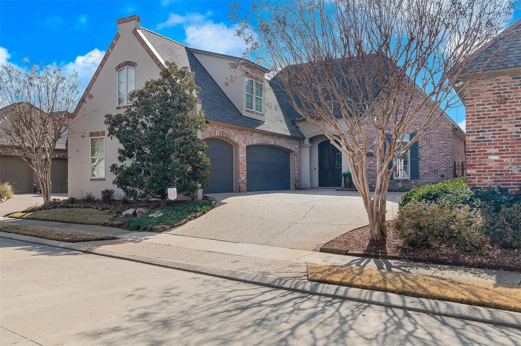 112 Vieux Carre, Bossier City