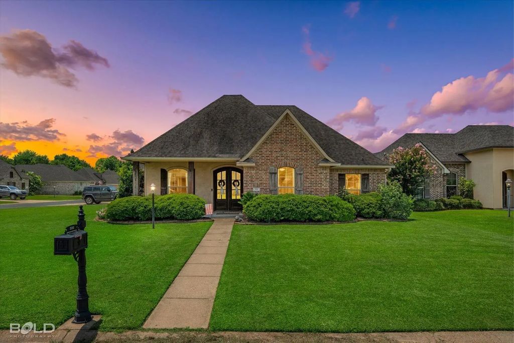 816 Eagles Nest, Haughton