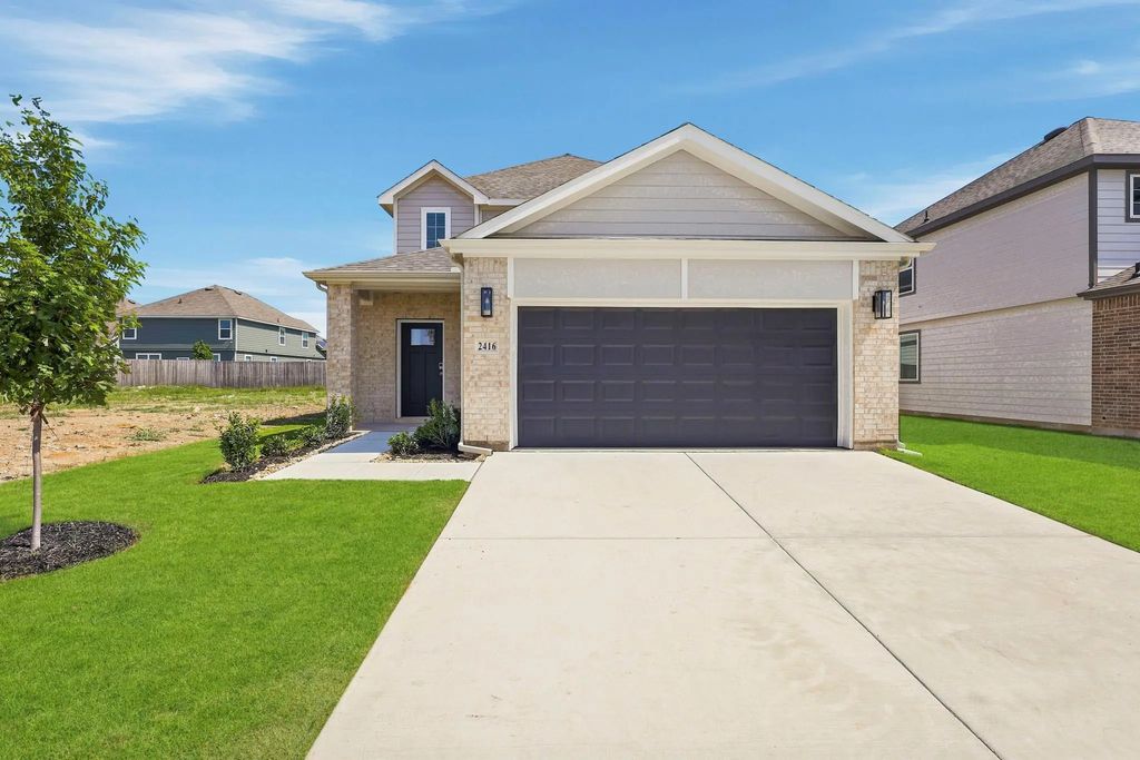 2416 Southern Magnolia Drive, Fort Worth