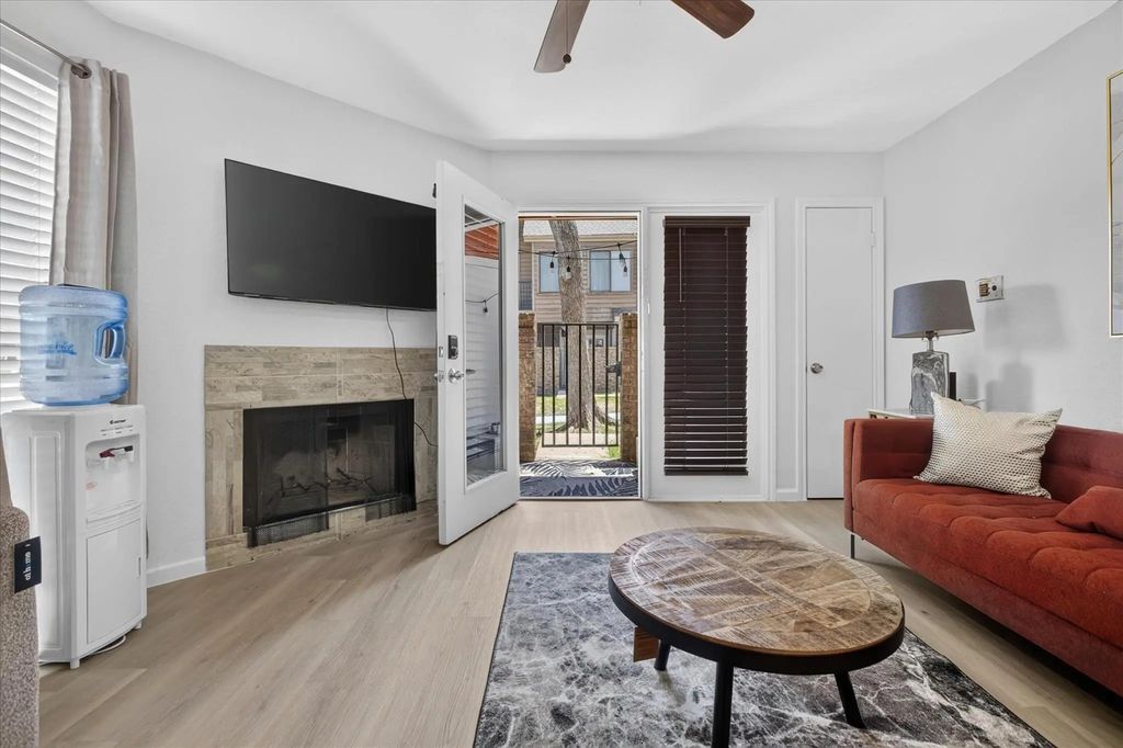 9805 Walnut Street 112, Dallas