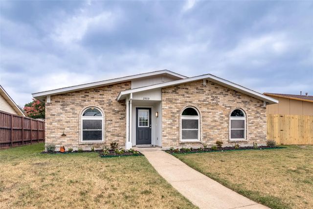 2909 Flagstone Drive, Garland