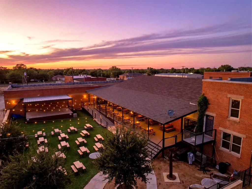 806 S 2nd Street, Abilene