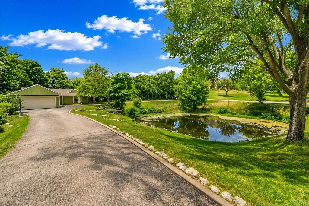 256 Country Club Road, Whitney