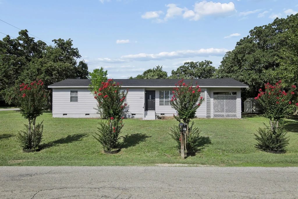 217 Chambers Drive, Alvarado