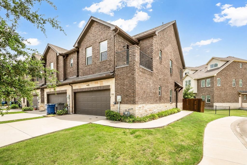 2404 Acorn Court, Sachse
