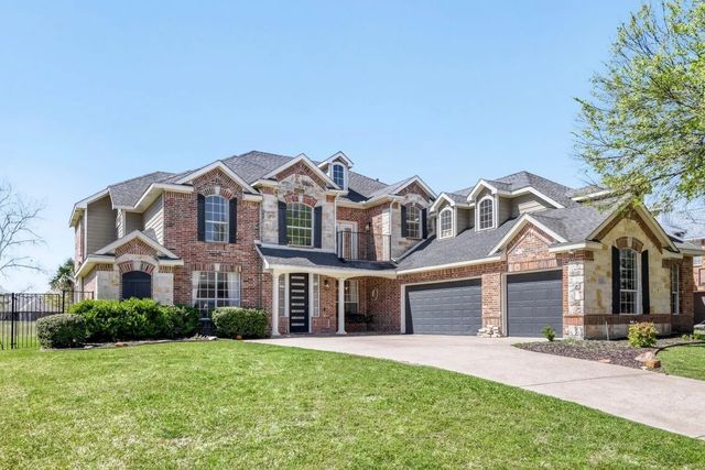 9709 Fairway Vista Drive, Rowlett