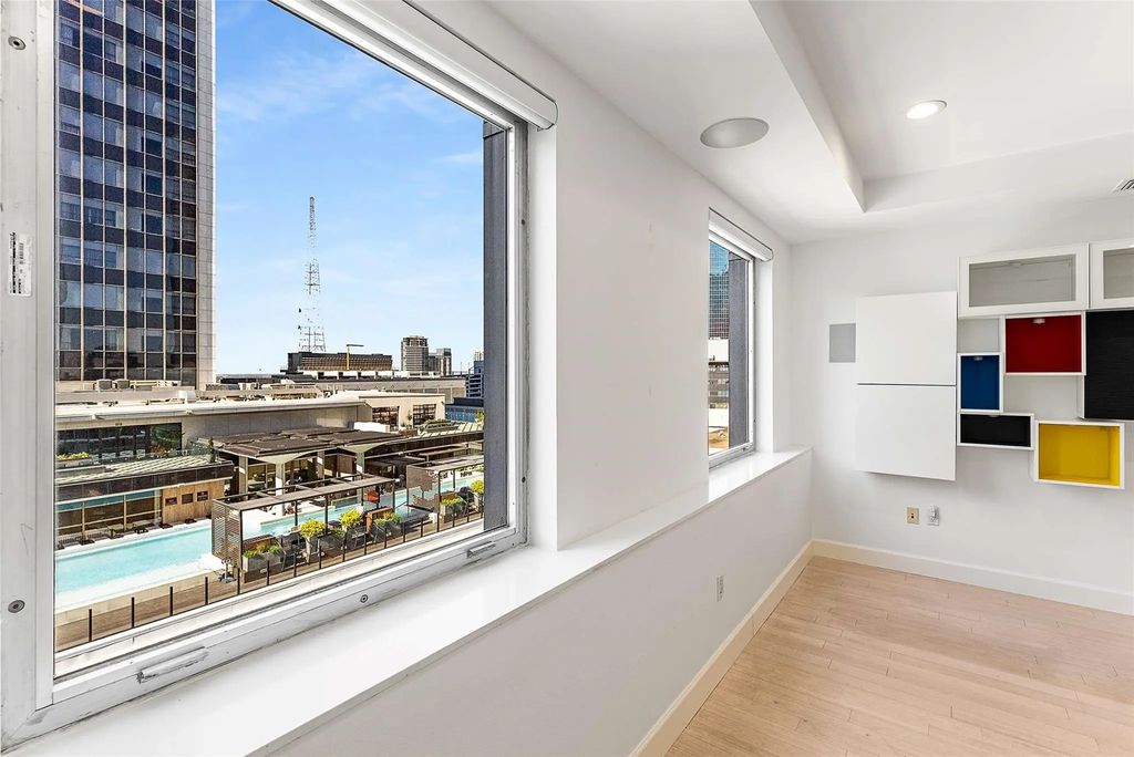 1505 Elm Street 1003, Dallas