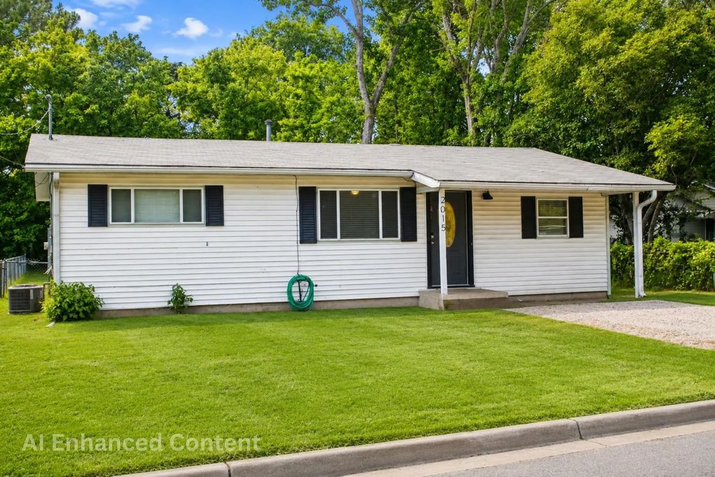 2015 Avon Drive, Denison