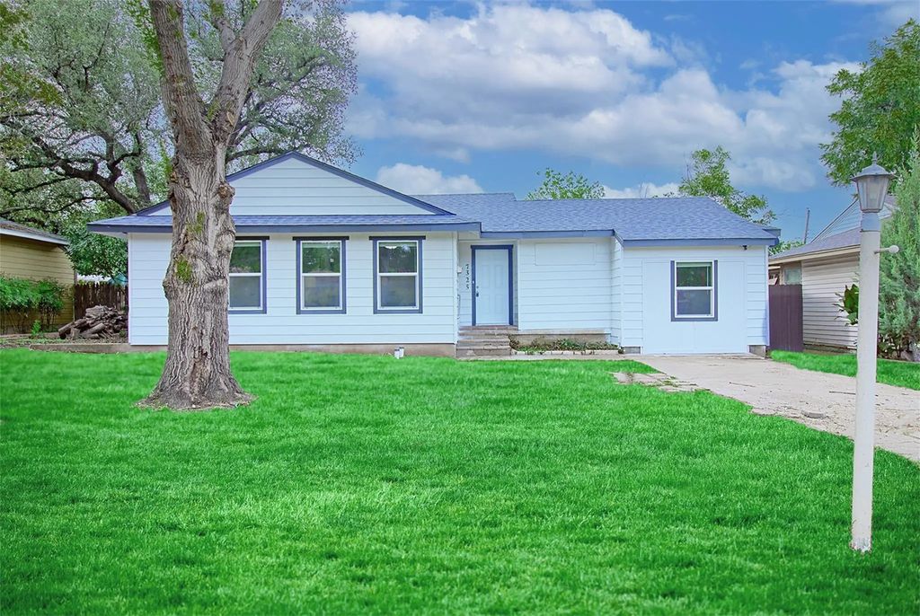 7325 Aberdeen Drive, Fort Worth
