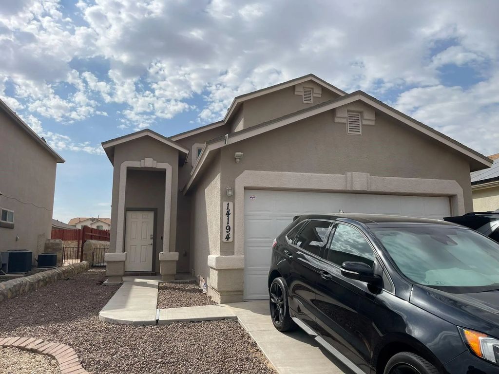 14194 John Risinger Avenue, El Paso