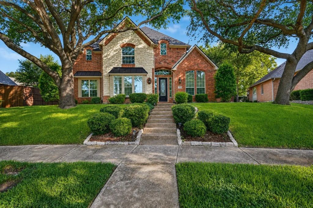 4209 Pinecreek Drive, Rowlett