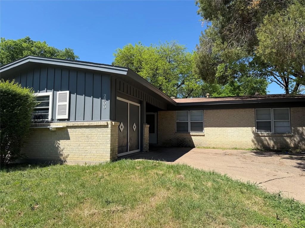 2800 W Fuller Avenue, Fort Worth