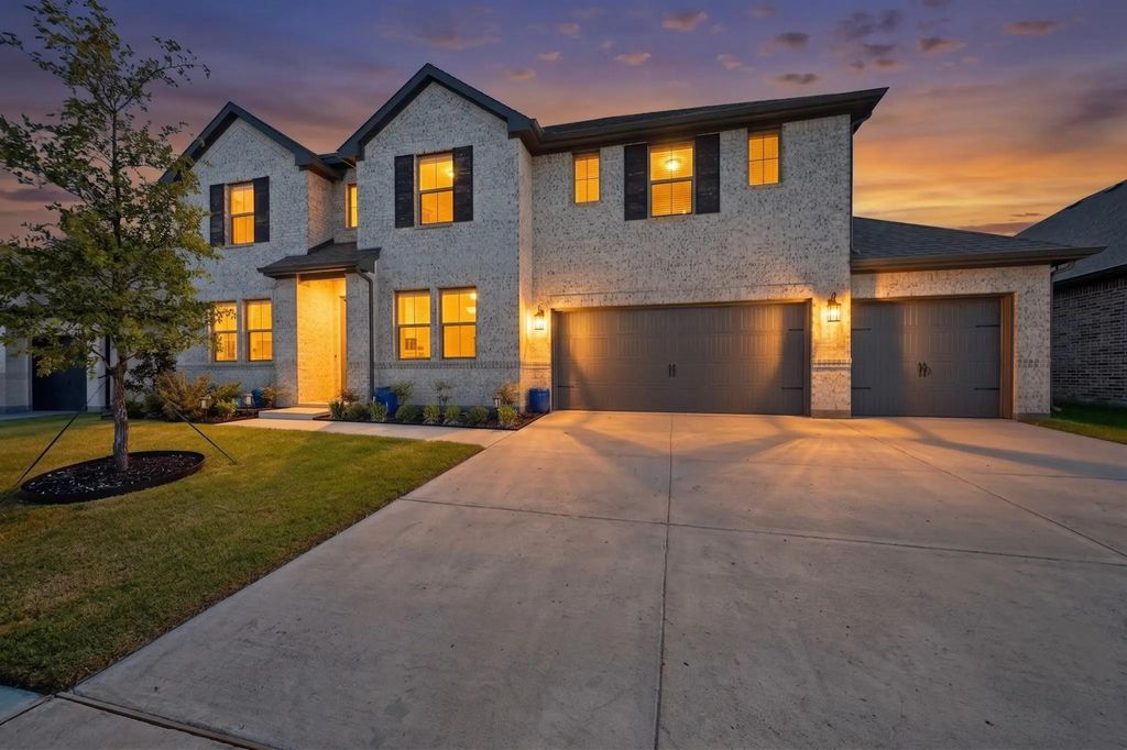 274 Wishing Pond Road, Lavon