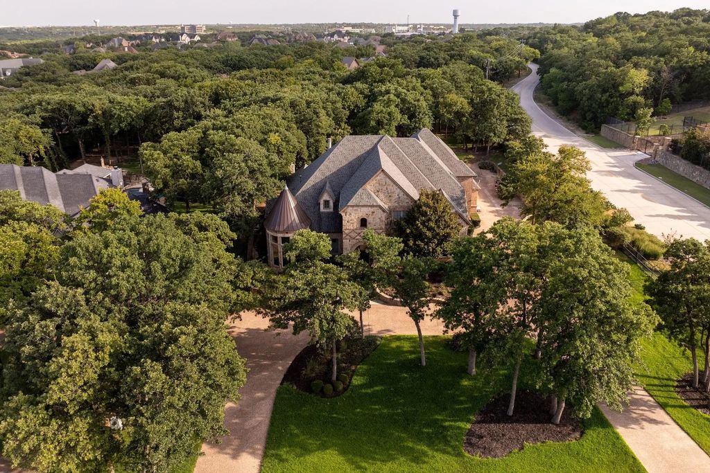 613 Silver Spur Drive, Southlake