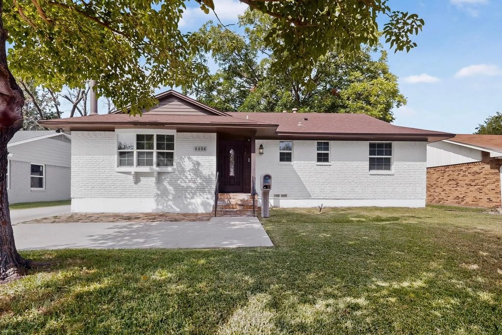4404 Astor Road, Mesquite