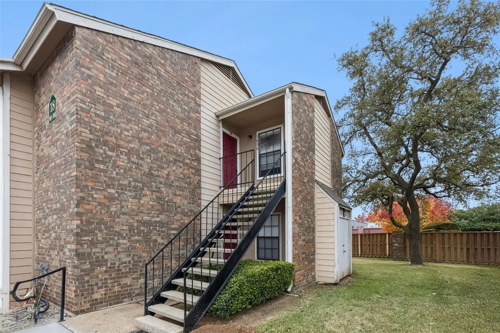 4748 Old Bent Tree Lane 1808, Dallas