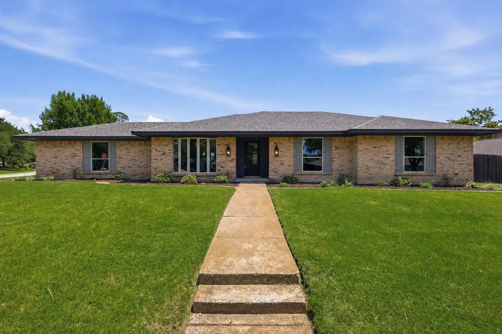 3920 Felisa Place, Fort Worth