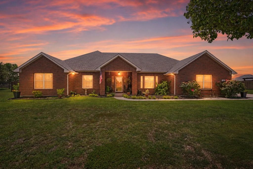 112 Springfield Lane, Red Oak