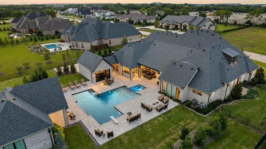 660 Louise Drive, Fairview