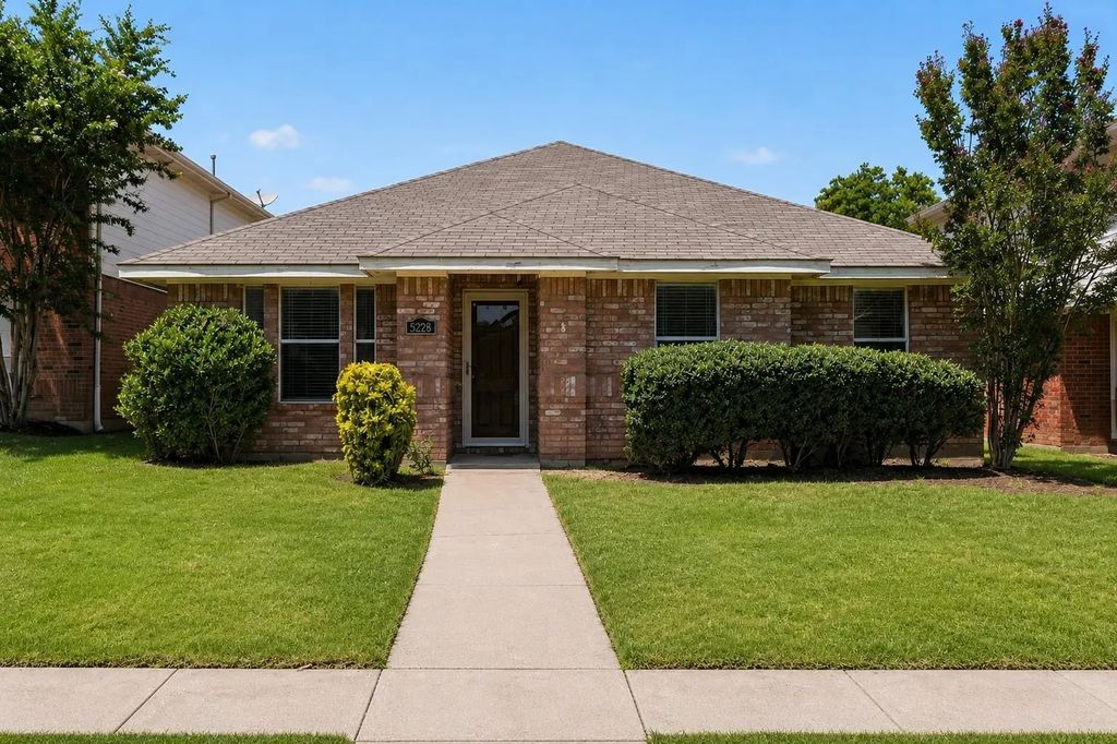 5228 Boxwood Lane, McKinney