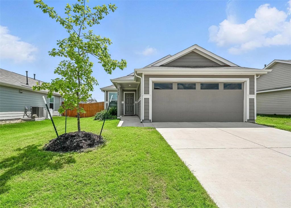 2733 Slatewood Drive, Fort Worth