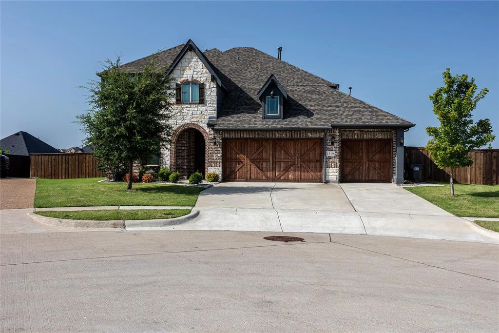 1519 Pisa Court, McLendon Chisholm