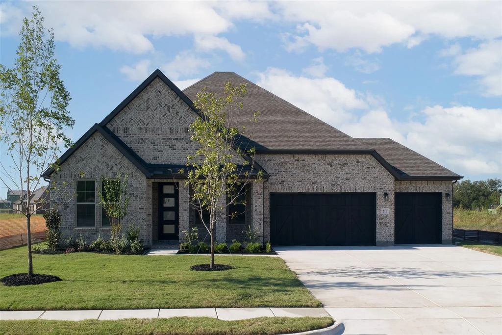 215 Maritime Court, Heath