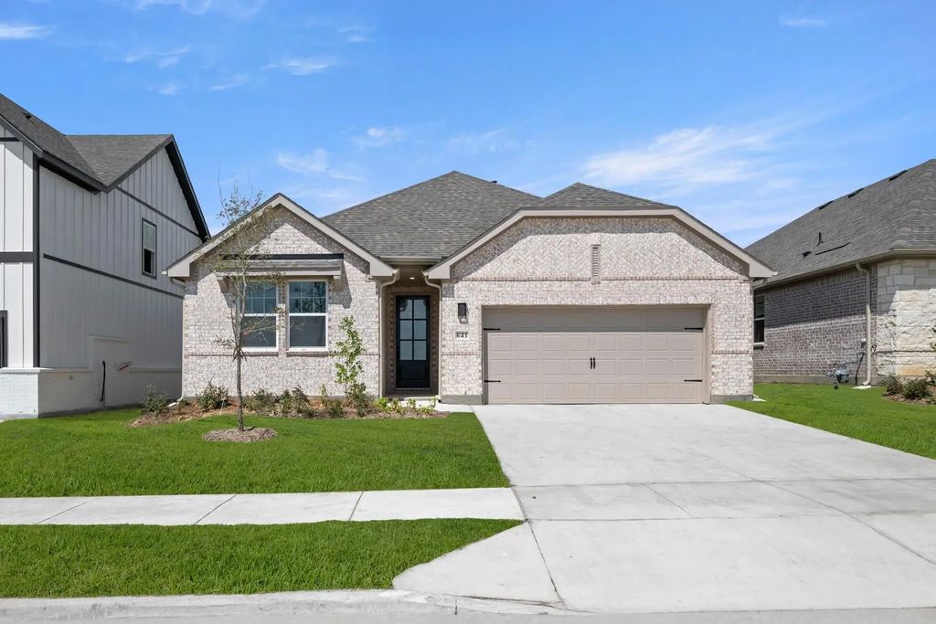 641 Tyronza Drive, Justin