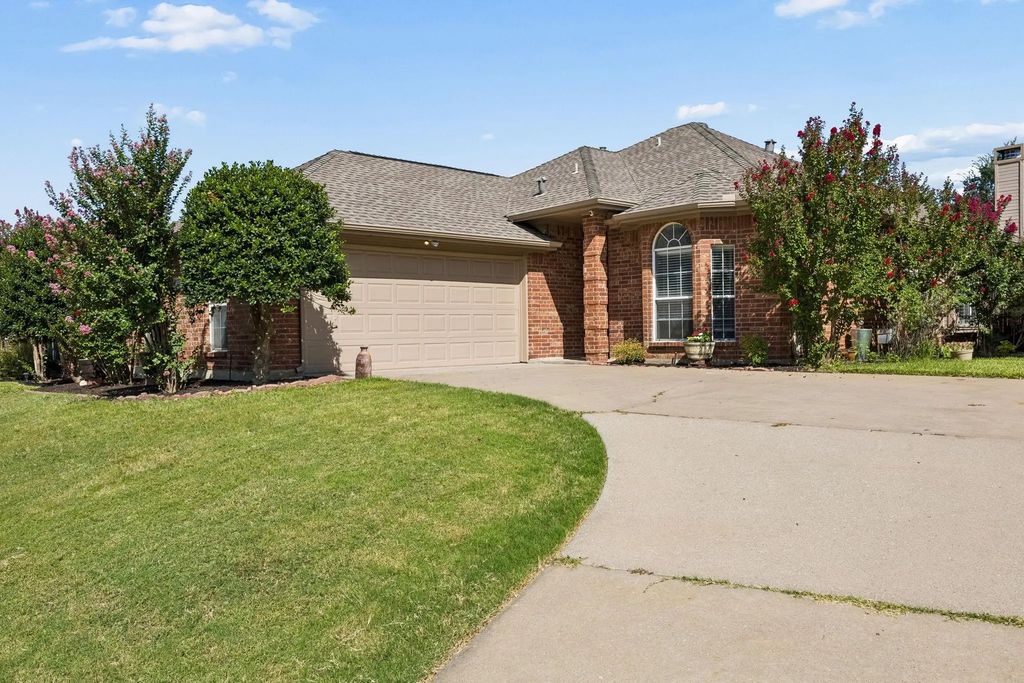 1833 Melton Drive, Carrollton