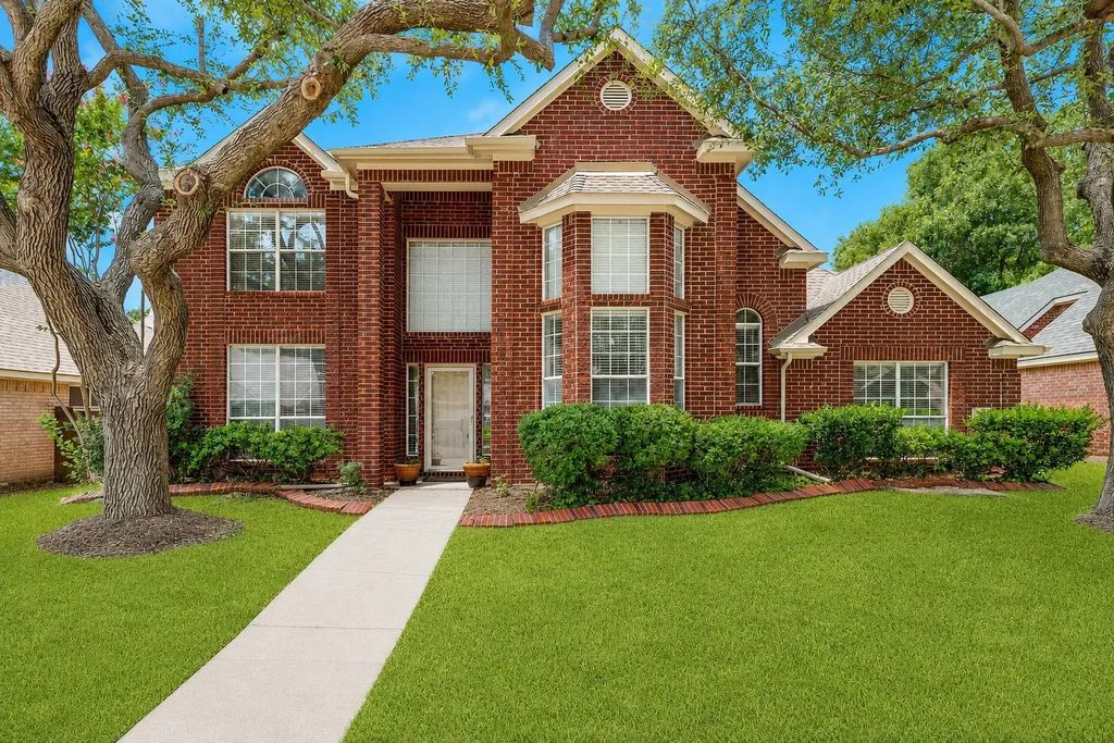 110 Falcon Creek Drive, McKinney