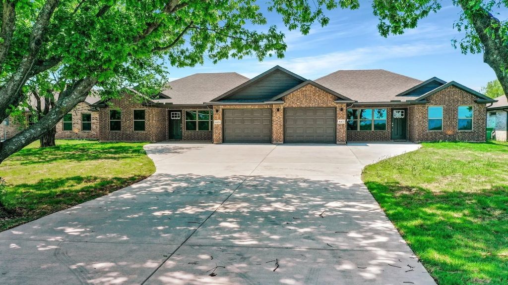 617 N Friendship Road, Sherman