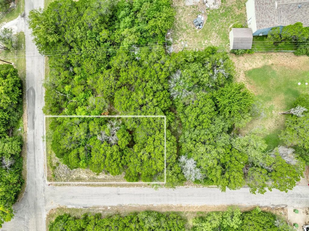 812 Western Hills Trail, Granbury