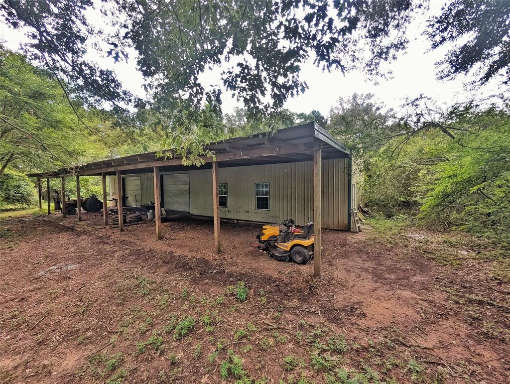 6943 Alvin York Lane, Shreveport