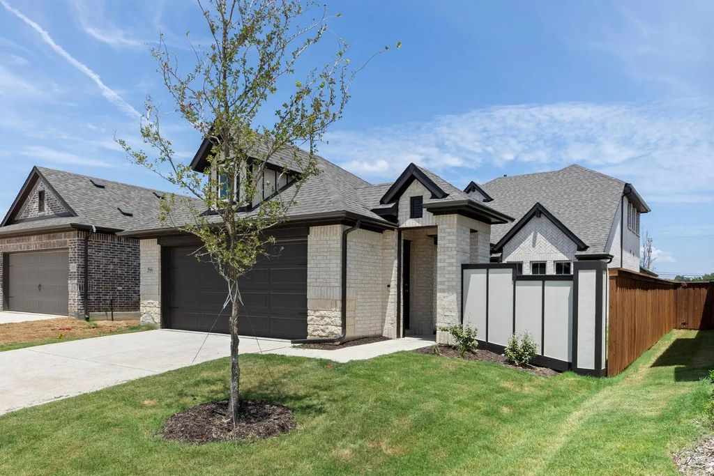 944 Lost Mine Trail, Little Elm