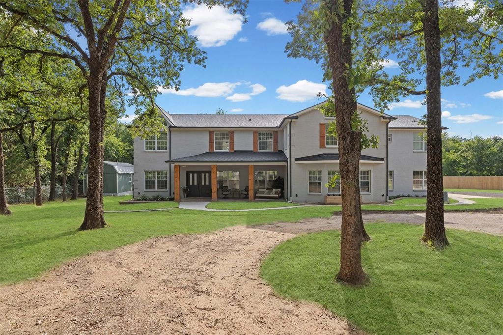 5860 Newt Patterson Road, Mansfield
