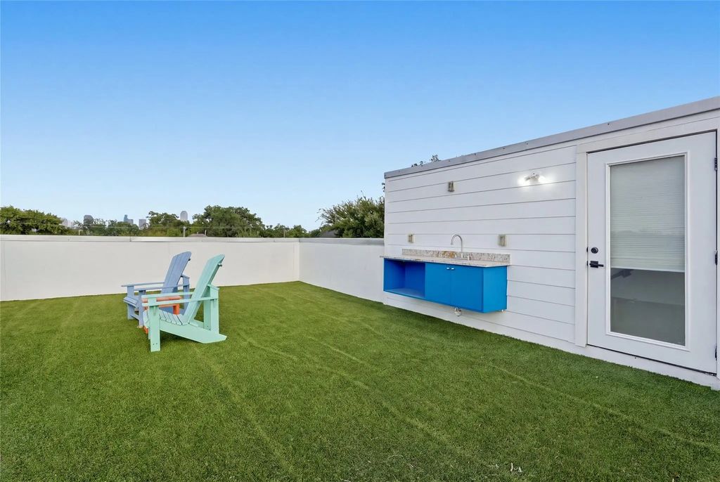 1808 Shaw Street, Dallas