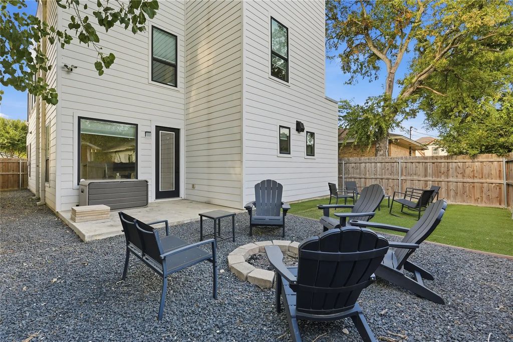 1808 Shaw Street, Dallas