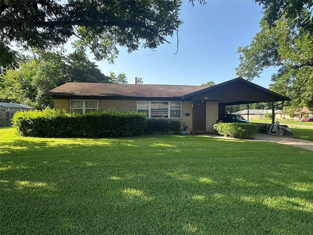 801 Martha Lane, Shreveport