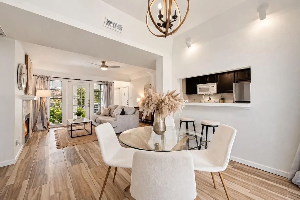 3105 San Jacinto Street 110, Dallas