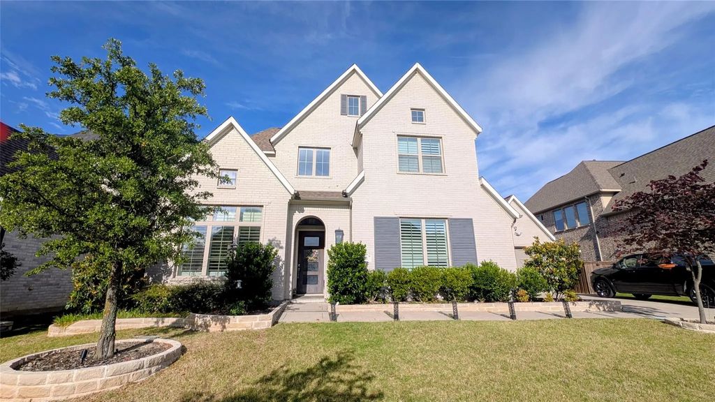 8933 Frostweed Road, Frisco