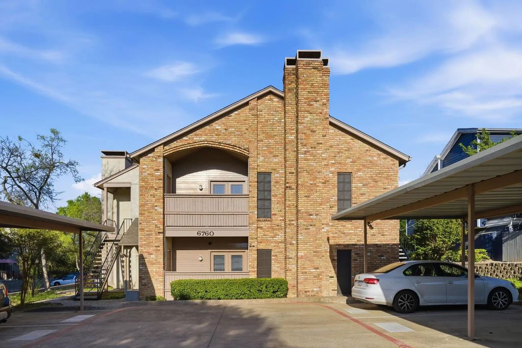 6760 Eastridge Drive 203, Dallas
