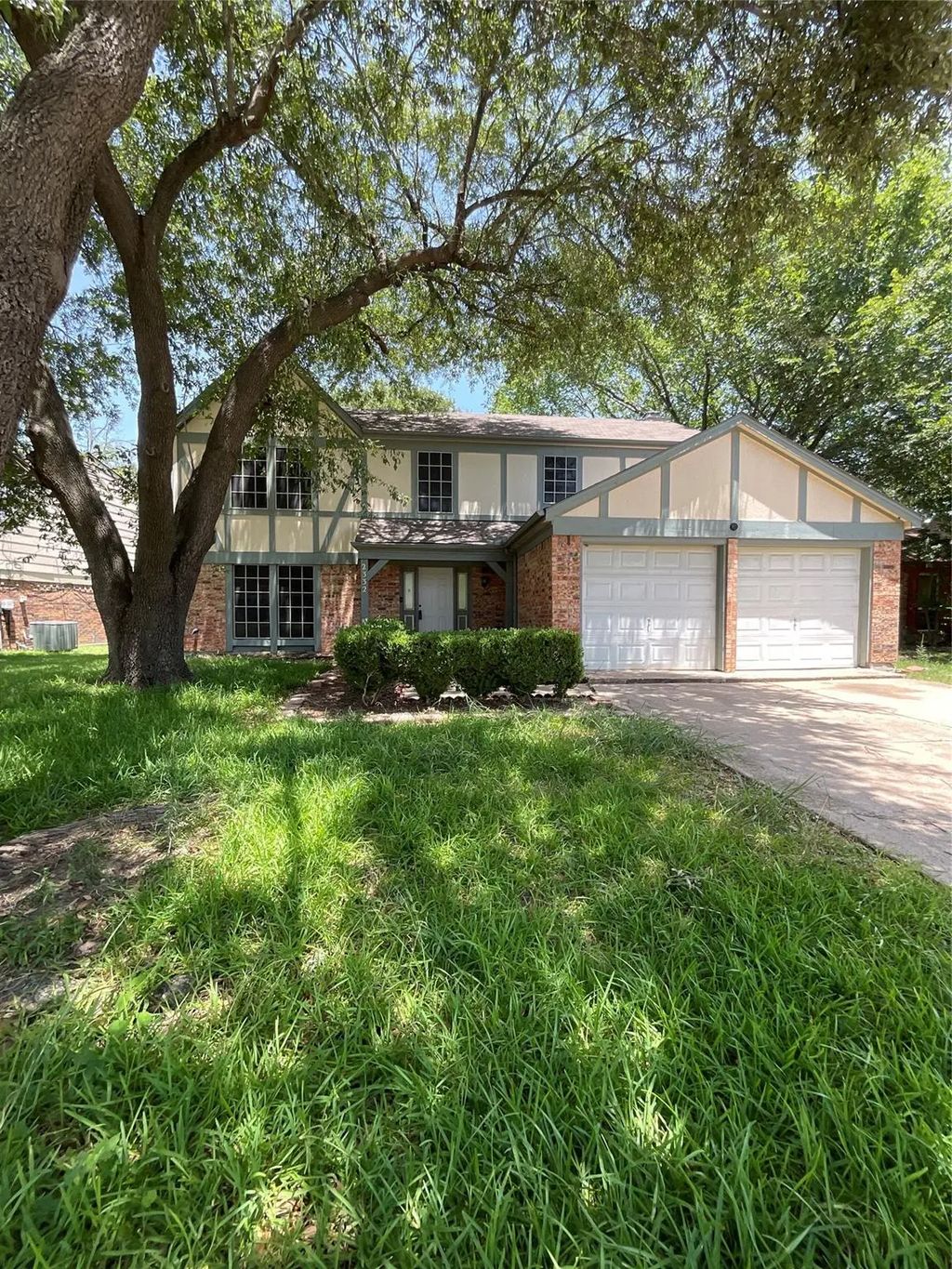 2332 Abbington Lane, Grand Prairie