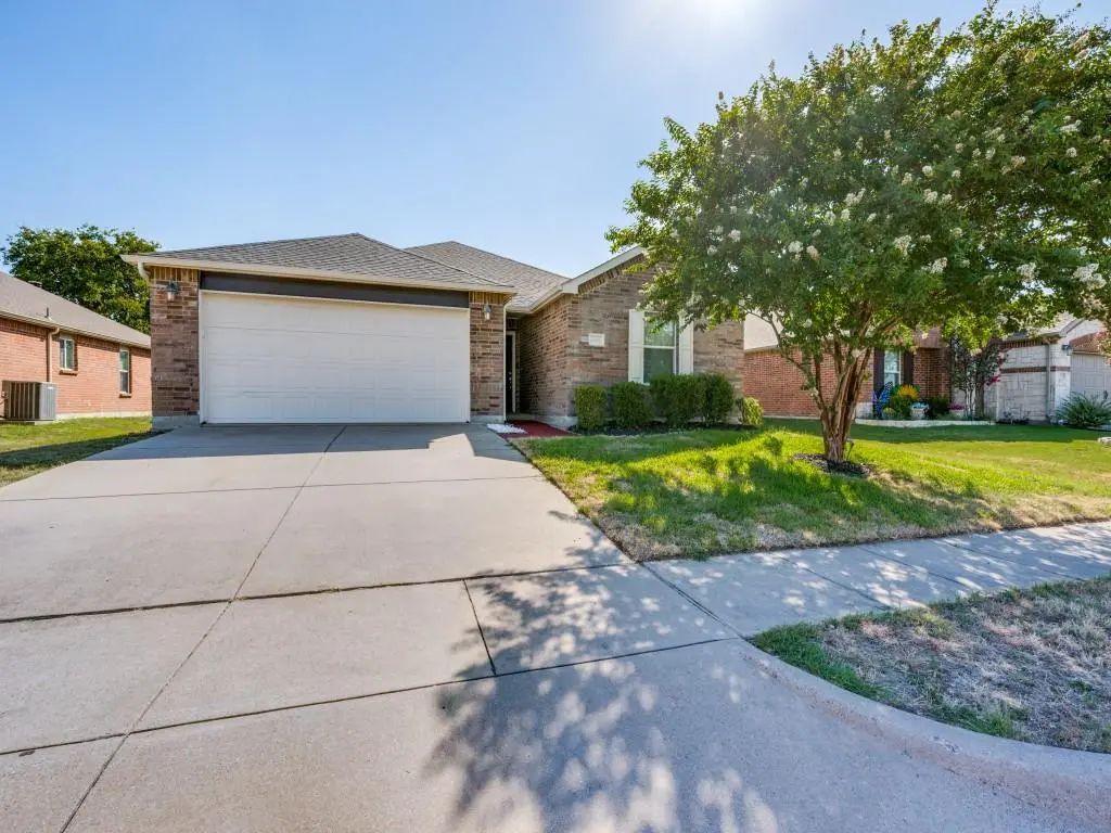1281 Wysteria Lane, Burleson