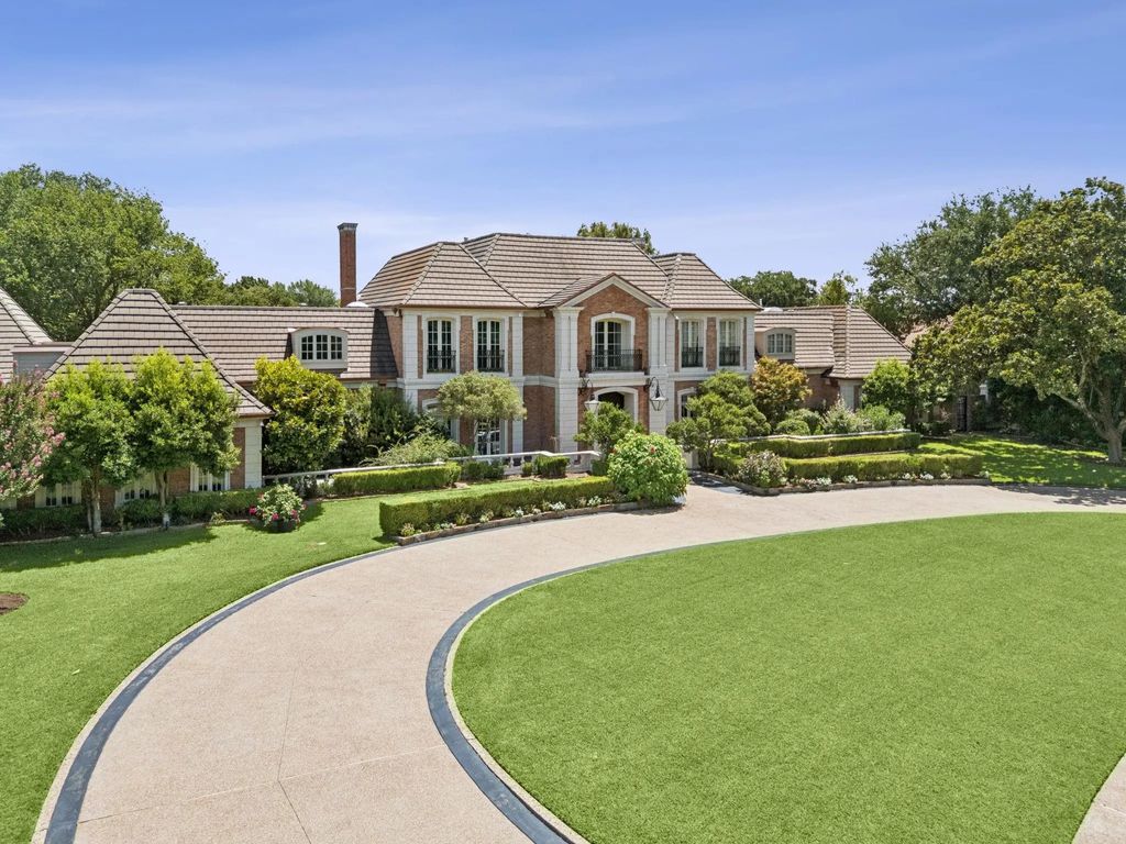 4703 Meandering Way, Colleyville